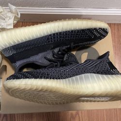 Yeezy 350 Boost Carbon 8.5M
