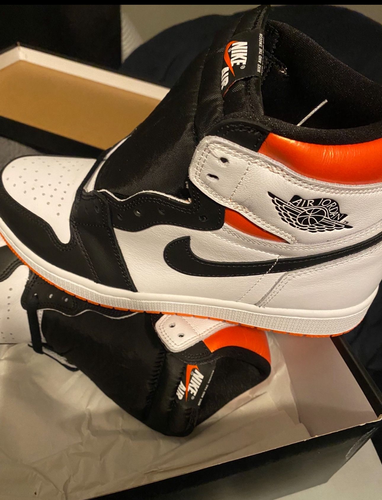 Jordan 1 Electro Orange