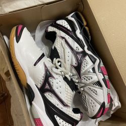 Volleyball Shoes Size 8