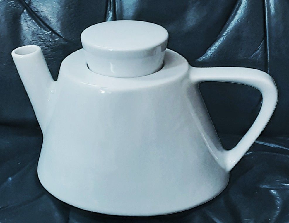 Ikea Varme 6 Cup White Porcelain Art Deco MCM Moderne Teapot Stoneware