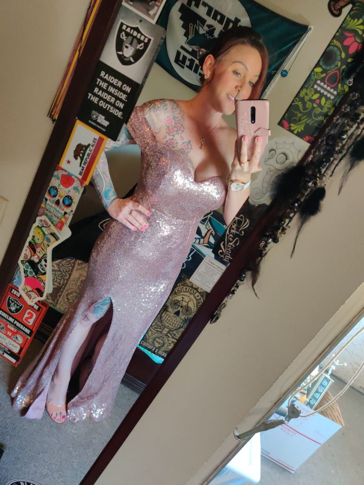 Beautiful rose gold mermaid sequin dress size large