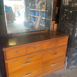 Free vintage dresser with mirror
