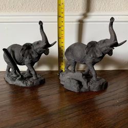  Heavy Elephant pen & card holder set. Can be used as paper weights. 