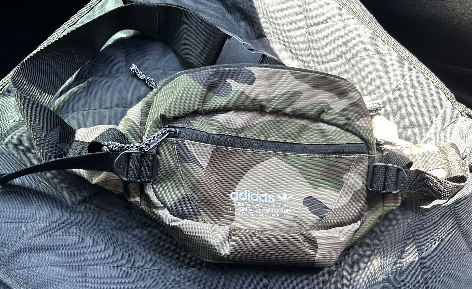 Adidas Crossbody bag (used)