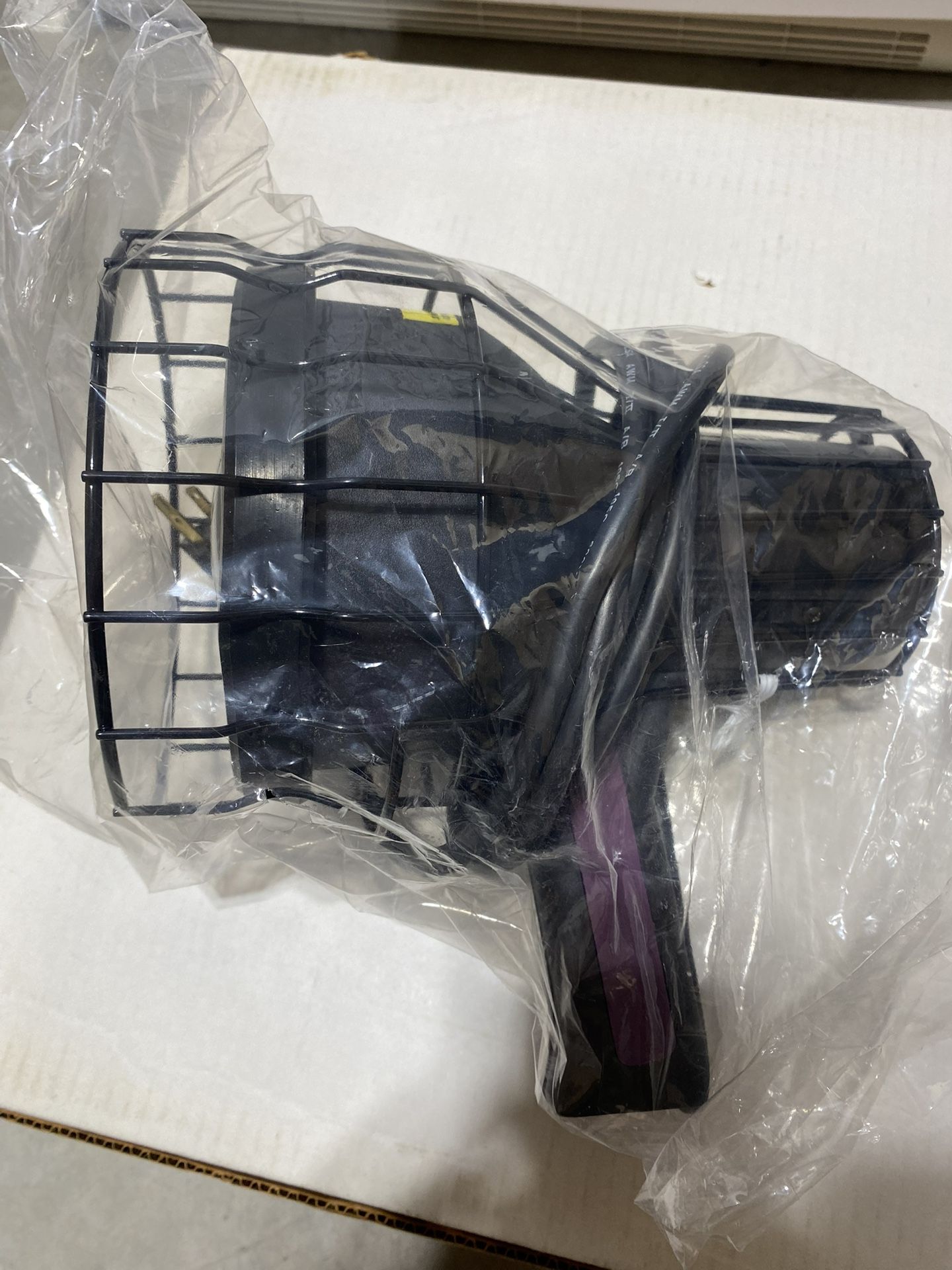 Spectroline / Spectro - UV BIB-150P Built In Ballast UV-A Ultraviolet Light