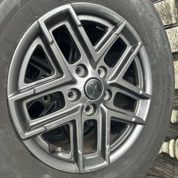 2024 Jeep Gladiator Wheels & Tires. 