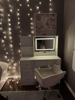 Makeup Vanity 