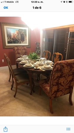 Mesa con seis sillas