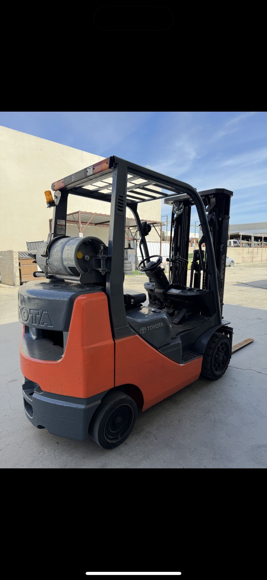 Toyota 5,000 LB Forklift