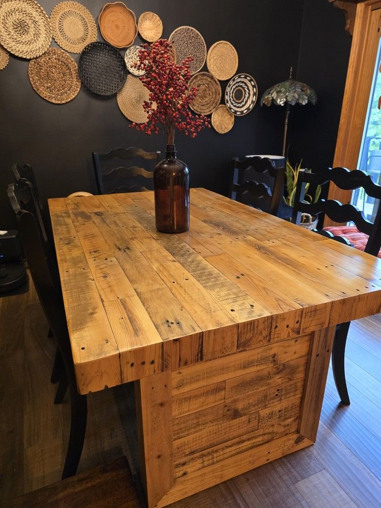 Solid dining Room Table