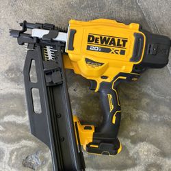 21° Framing Nailer Dewalt XR 