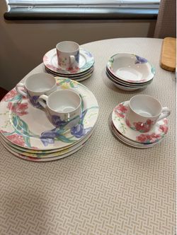 Stoneware Dinner set of 4
