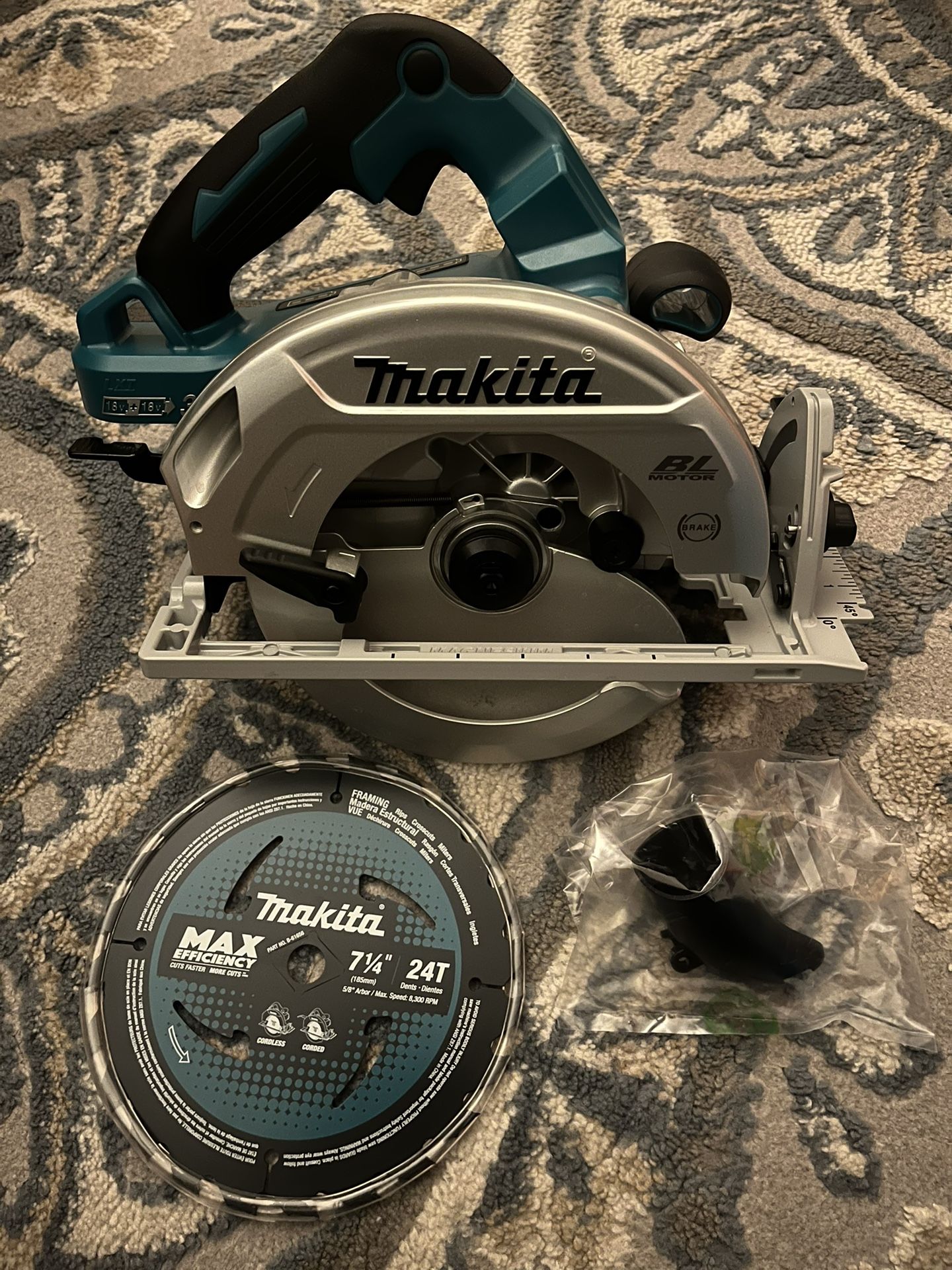 18V X2 LXT Lithium-Ion (36V) 7-1/4 in. Brushless Cordless Circular Saw (Tool-Only)