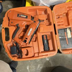 Passload finish nailer