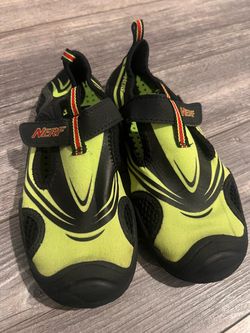 Nerf Kids Water Shoes Size 13/1