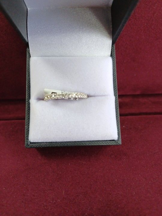 14K  Diamond Wedding Band‼️.....White Gold......Size.:7......$280‼️.....Layaway:$28‼️.....ASK FOR TY ‼️