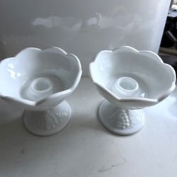 Wonderful Vintage Pair Set of 2 Indiana Colony Harvest Grape Milk Glass Candle Holders