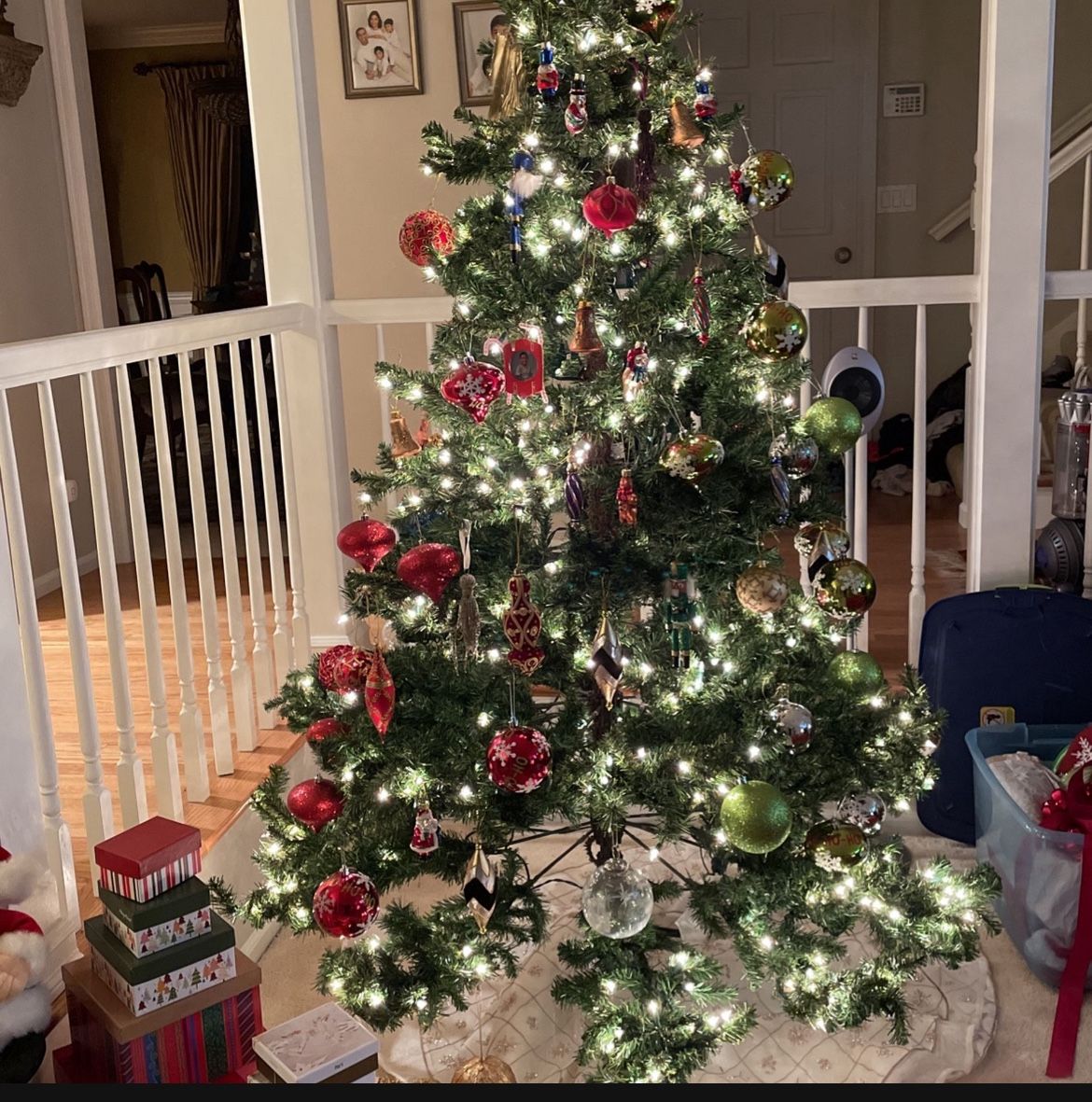 7.5 ft Pre-Lit Christmas Tree for Sale