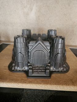 Nordic Ware Castle Bundt Pan,
