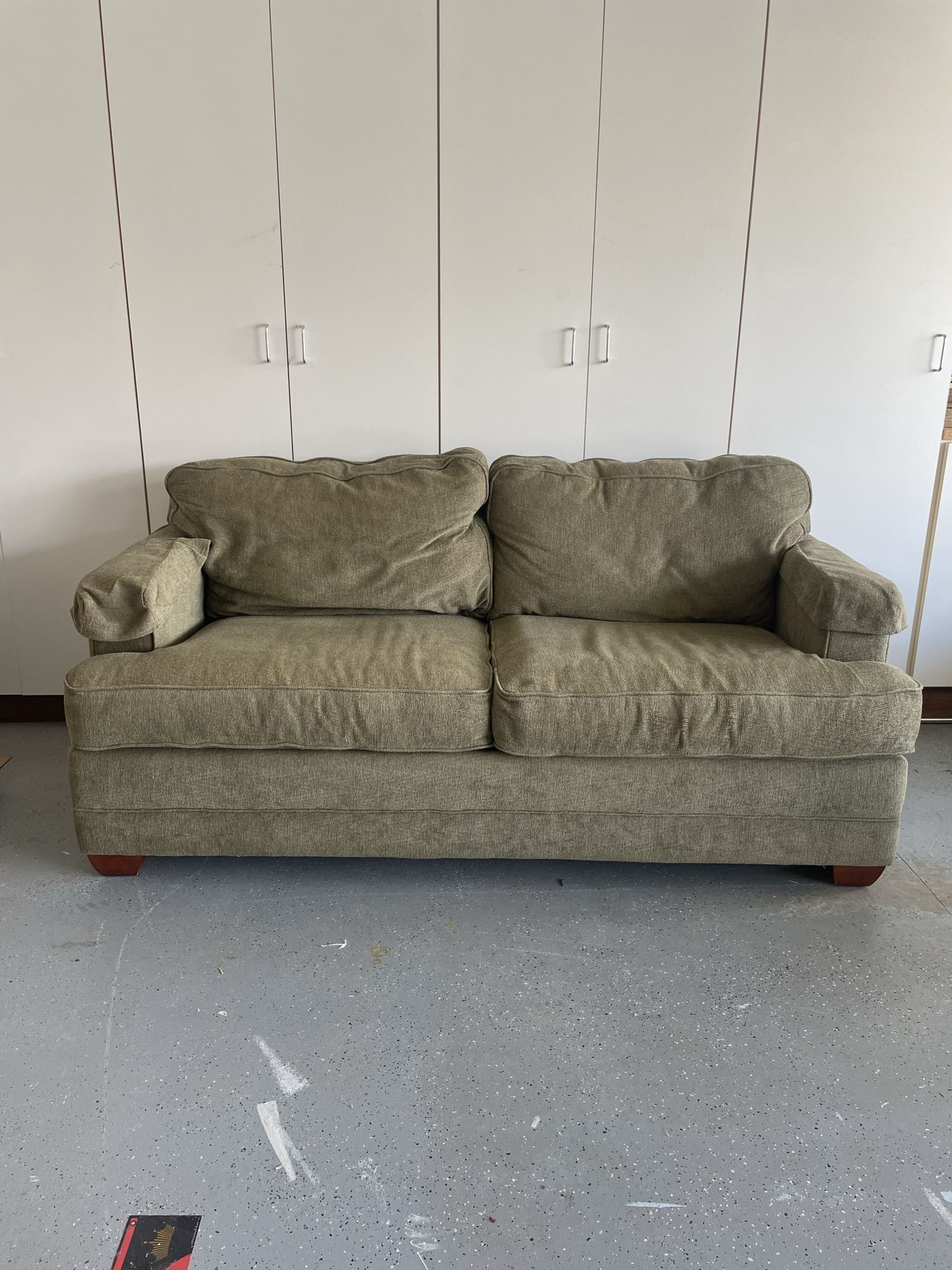 Green Couch With Pull Out Bed - Air Mattress - Sofa Pullout 