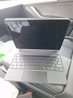 ipad with keyboard