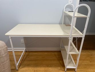 Desk excellent condition