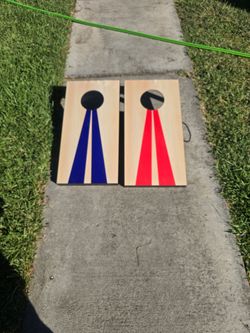 Portable corn holes, no sand bags