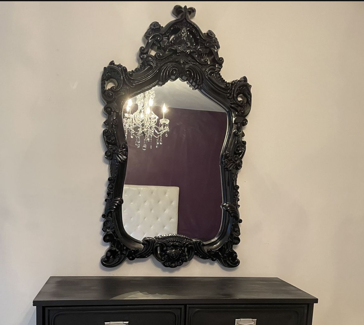 Black Baroque Mirror & Crystal Chandelier 