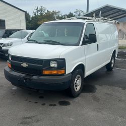 2016 Chevrolet 2500 Cargo Van 4.8 V8
