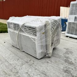 ❄️ MUST SELL THIS WEEKEND – GE Window AC Unit – $100 OBO ❄️
