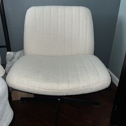 Wide Criss Cross Desk Chair