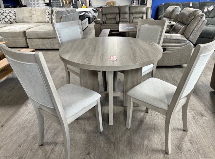 Cute! Small 5-pc Round Dining Table Set Light Gray