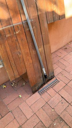 BLUE HAWK GARDEN RAKE