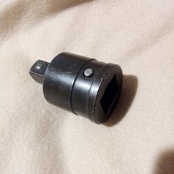Snap-On  3/4" - 1/2" Square Drive Adaptor