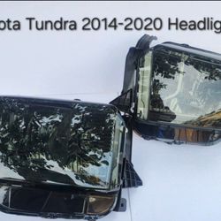 Toyota Tundra 2014-2020 Headlights 