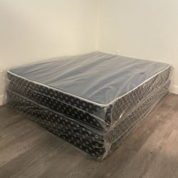 Queen Mattress Come With Free Box Spring - Free Delivery 🚚 To Reasonable Distance 