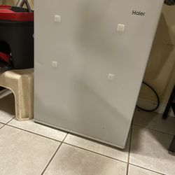 White Haier Mini Fridge w/ Lock – Dorm/Office Ready!