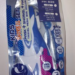 New Cressi Kids' Snorkel Set,Includes a mask, snorkel, fins, and a travel mesh bag,Includes a mask, snorkel, fins, and a travel mesh bag. 