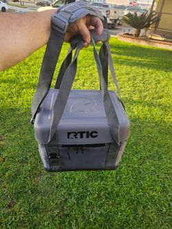 RTIC Soft Pack Cooler Bag Gray