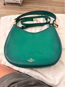 Coach Nomad Hobo Glovetanned leather in emerald green