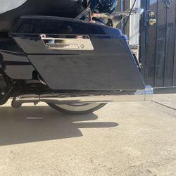 2009-2013 Harley Davidson Genuine Saddle Bags And Rear Fender Extension $200 OBO