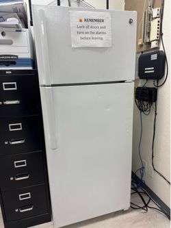 Refrigerator $175.
