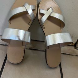 Woman Sandals Size 7