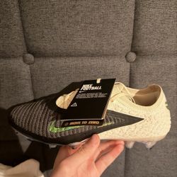 Nike Phantom 6 Low Elite FG Men’s size 7