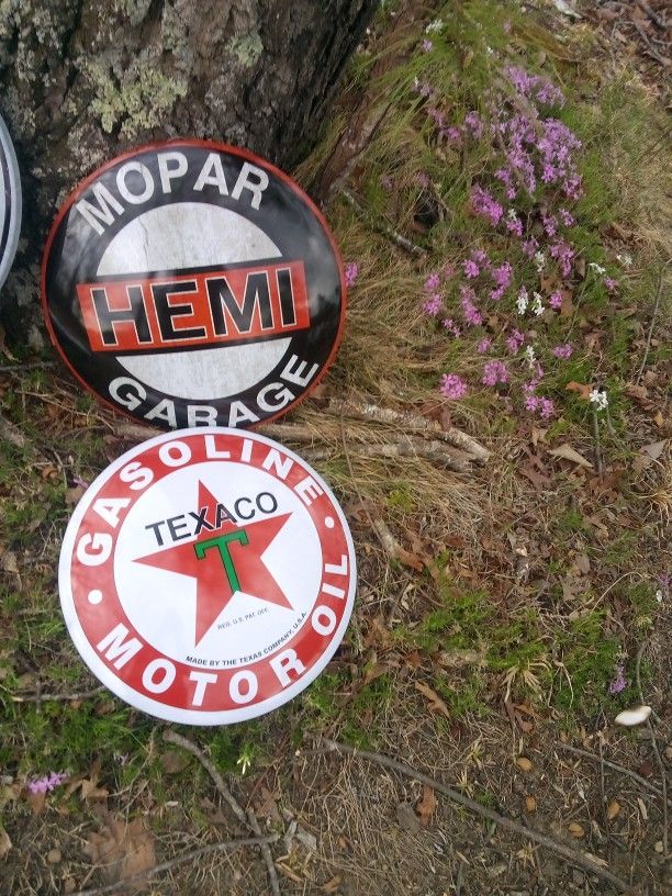 Mopar Hemi Garage or Texaco Gas & Oil Metal Sign.