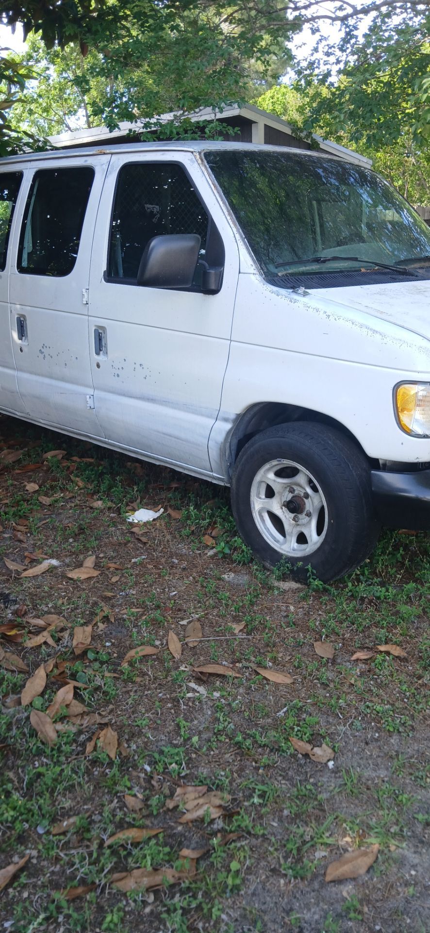 1999 Ford E-150