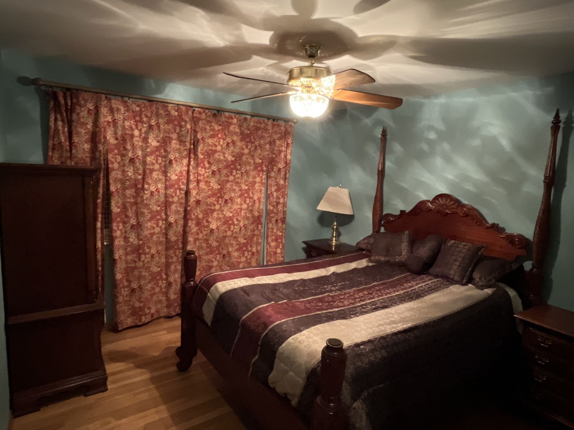 $99 Bed - 4-poster Two Long Posts, Two Short Posts