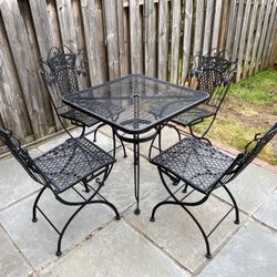 Metal patio set