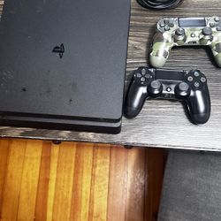 PlayStation 4 Slim