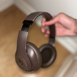 Beats Studio Pro Headphones 